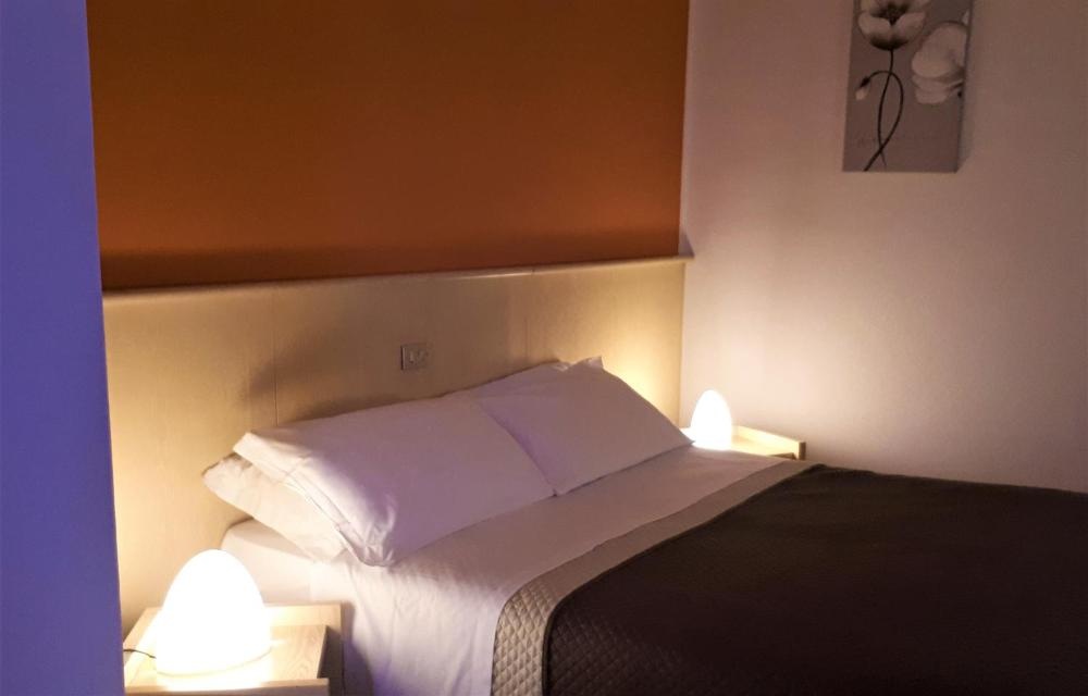 Room image 4